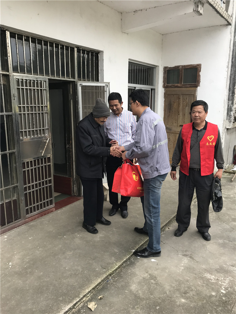 新长宜科技重阳节去宜兴市鲸塘村看望老人