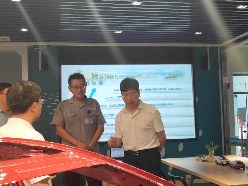 宜兴市委书记沈建莅临我司检查工作